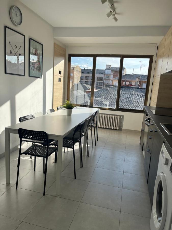 Bierzo Habita Apartments ポンフェラダ エクステリア 写真